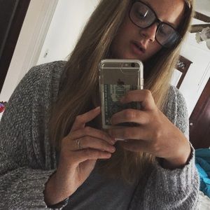 Meet your Posher, Natalie